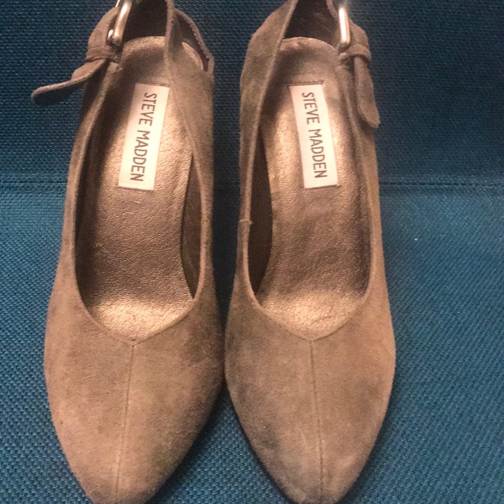 Steve Madden leather pumps